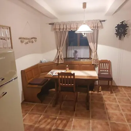 בית נופש Chalupa U Kamnare ביסטריצה נאד פרנשטיינם